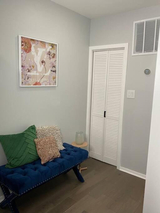 Modern 3Bed 2Bath Ranch With Diy Art Porch 3Tvs And Huge Front Yard To Enjoy! Vila Calumet City Exterior foto